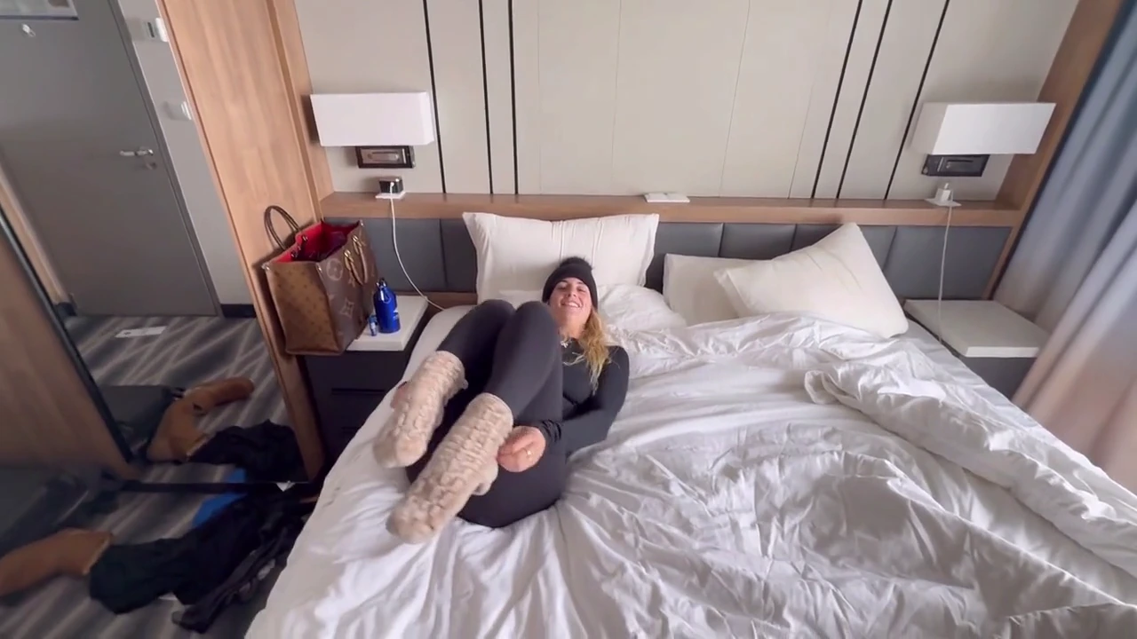Cheating on my girlfriend with a beautiful blonde on a cruise and getting oral sex in public. porn video